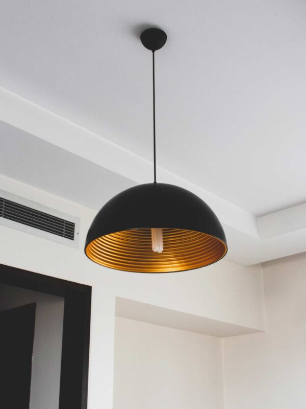 Round ceiling lamp